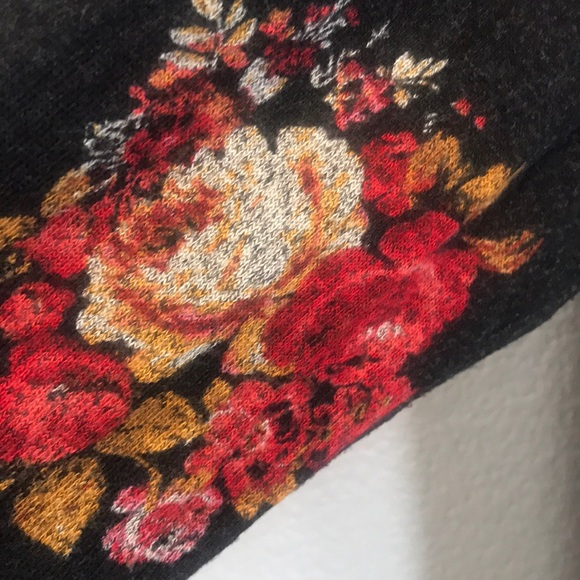 Donated Maurices Floral Sherpa Open Cardigan EUC Size Small - Picture 8 of 13